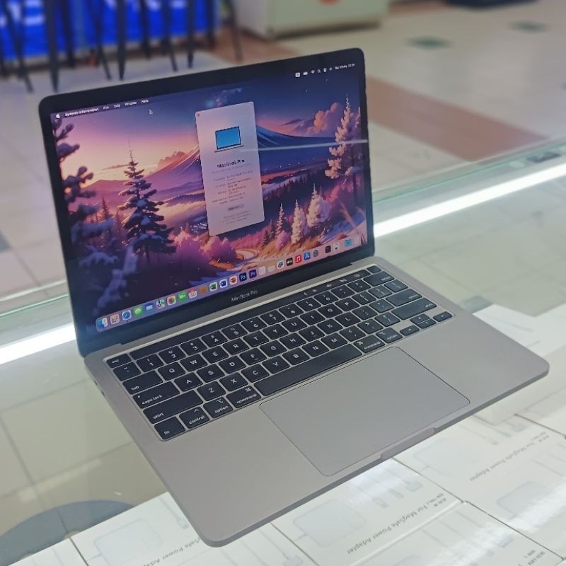 TergacorMacbook Pro 2020 13" Quad Core i7 32/1TB TouchbarTerbaik