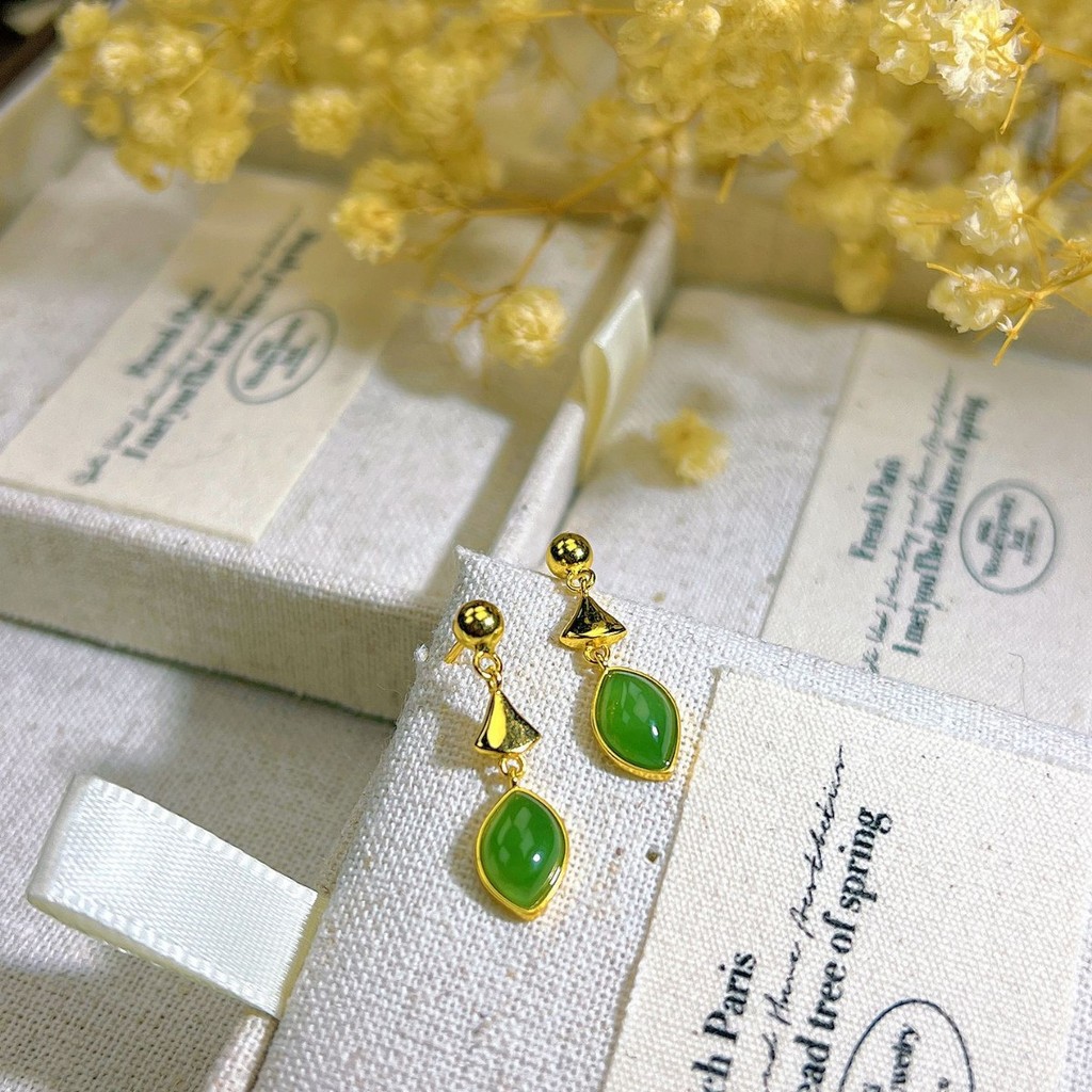 Produsen grosir anting wanita berbentuk tetesan air dari batu giok Hetian alami berlapis emas anting