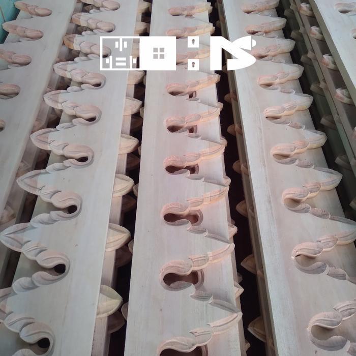 lisplang kayu ukir | lisplang kayu mahoni