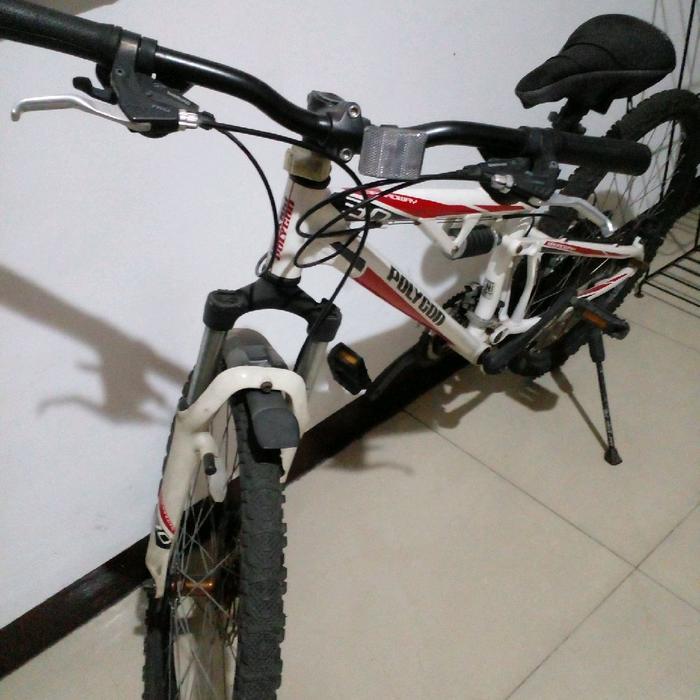 sepeda gunung Polygon Broadway