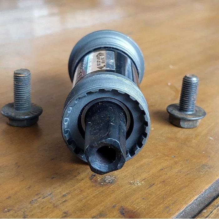 Bottom Bracket Bb Kotak Bearing LP68 118 Nos