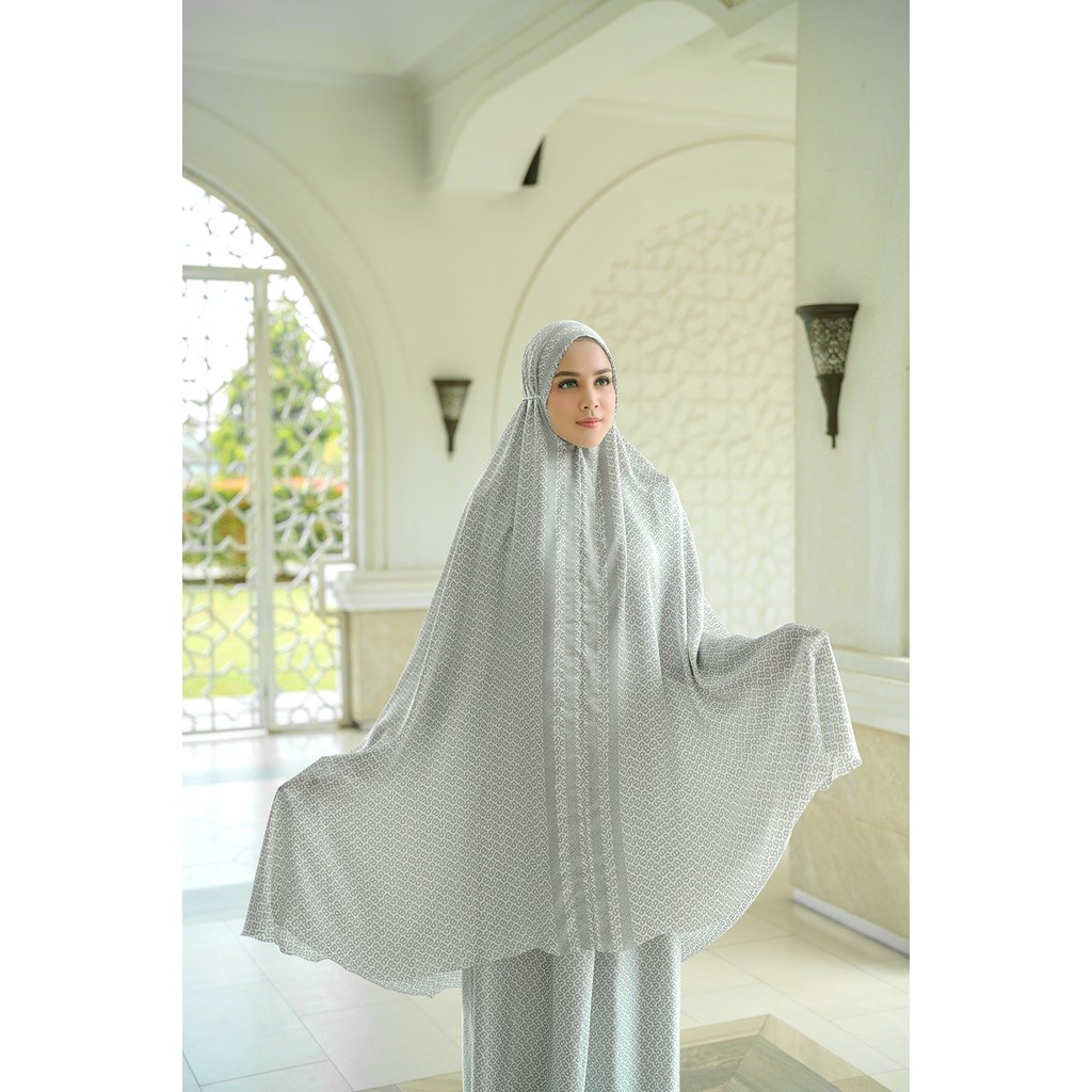 Buttonscarves Tapis Prayer Robe - Cloud