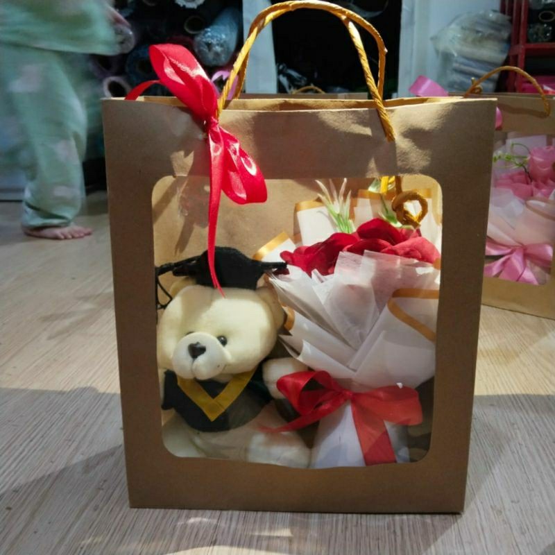 Buketgarden - Tas Hampers / Gift Bag / Hadiah Wisuda Graduation / Cewek Cowok Buket Boneka Bunga Gif
