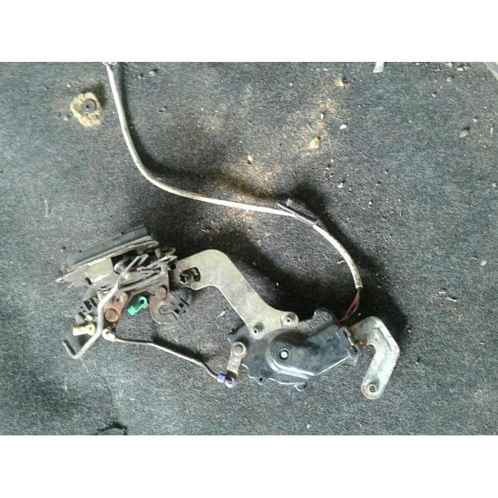 door lock suzuki baleno 2000 kiri belakang RL PASSS