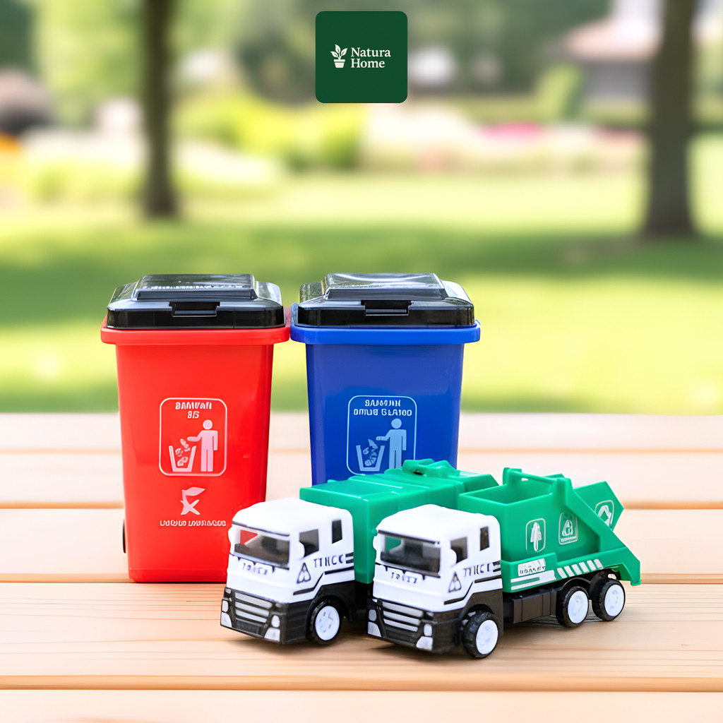 NATURAHOMEE Mainan Truk Sampah Anak – Set 2 Mobil + 2 Tempat Sampah Besar (MT 52)