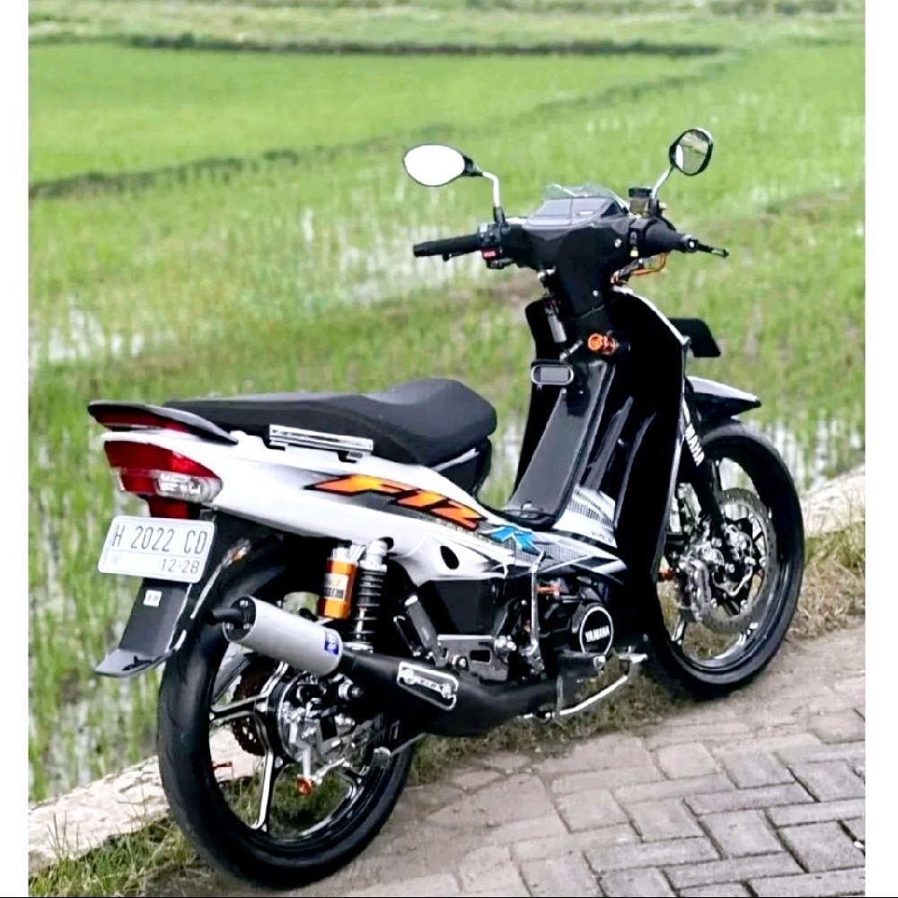 Presisi STRIPING STICKER FIZ R TAHUN 2004 HITAM PUTIH