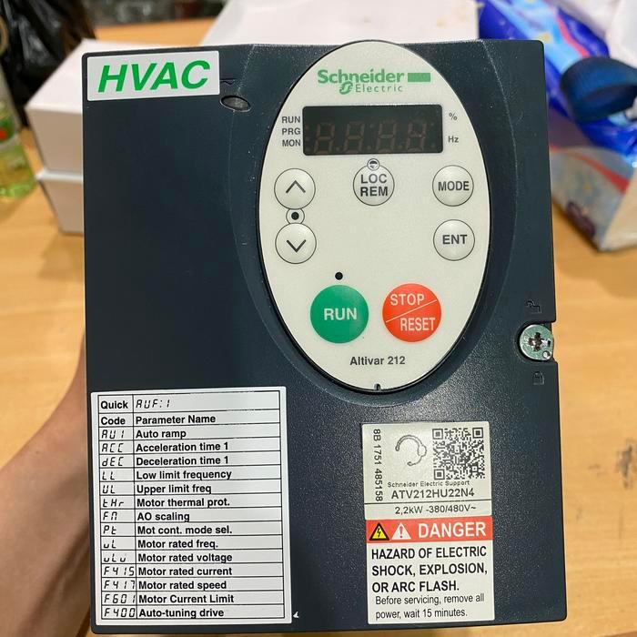 INVERTER SCHNEIDER ATV212HU22N4 VSD HVAC VFD