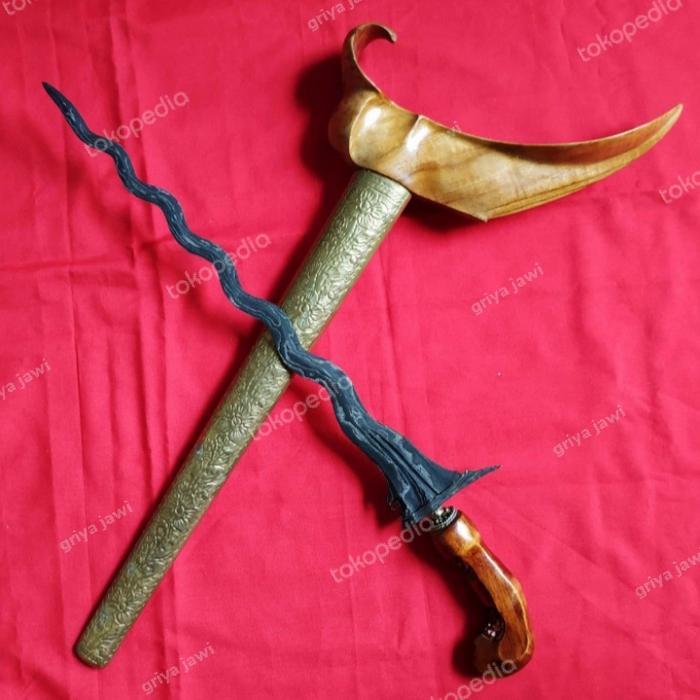 Keris Sengkelat Luk 13 Pamor Kulit Semongko Tangguh Mataram Sepuh