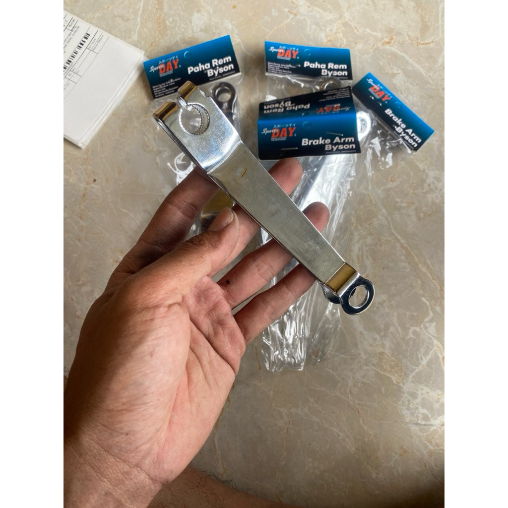 Paha Rem Byson By Day paha rem byson