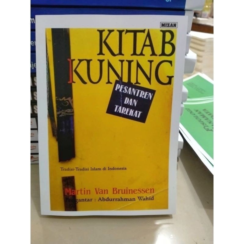 Kitab Kuning Pesantren dan Tarekat