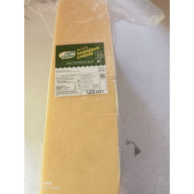 Keju Parmesan Green Valley 100gr Parmesan Blok