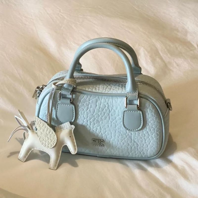 [Amy] Tas bantal, tas clutch wanita, tas tangan untuk jalan-jalan, tas crossbody Boston baru yang