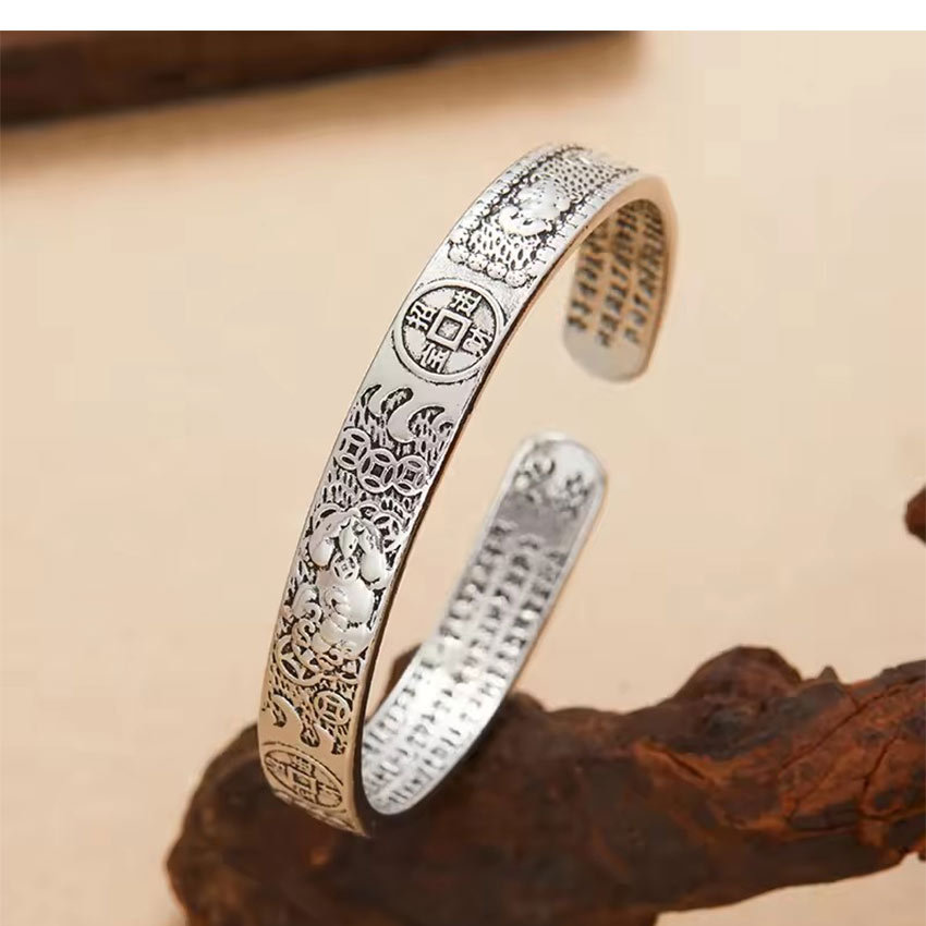 Gelang Plat Ukir Sansekerta Kuno – Aksesoris Punk Bold Unik, Permukaan Matte Elegan