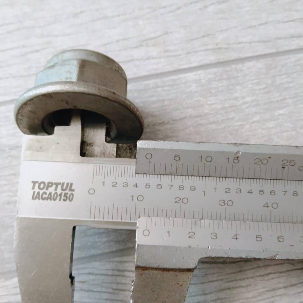 UNITRACK  MUR BAUT MUR BAUT PENDEK MOTOR  TS 125