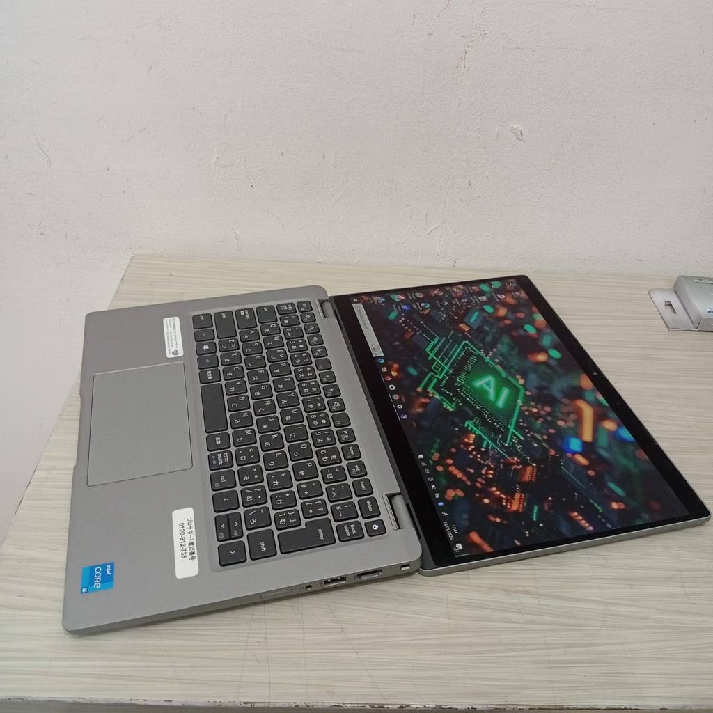 laptop  Dell 5320 flip 360 Touchscreen Ram 8Gb  core i5 gen11 slim murah