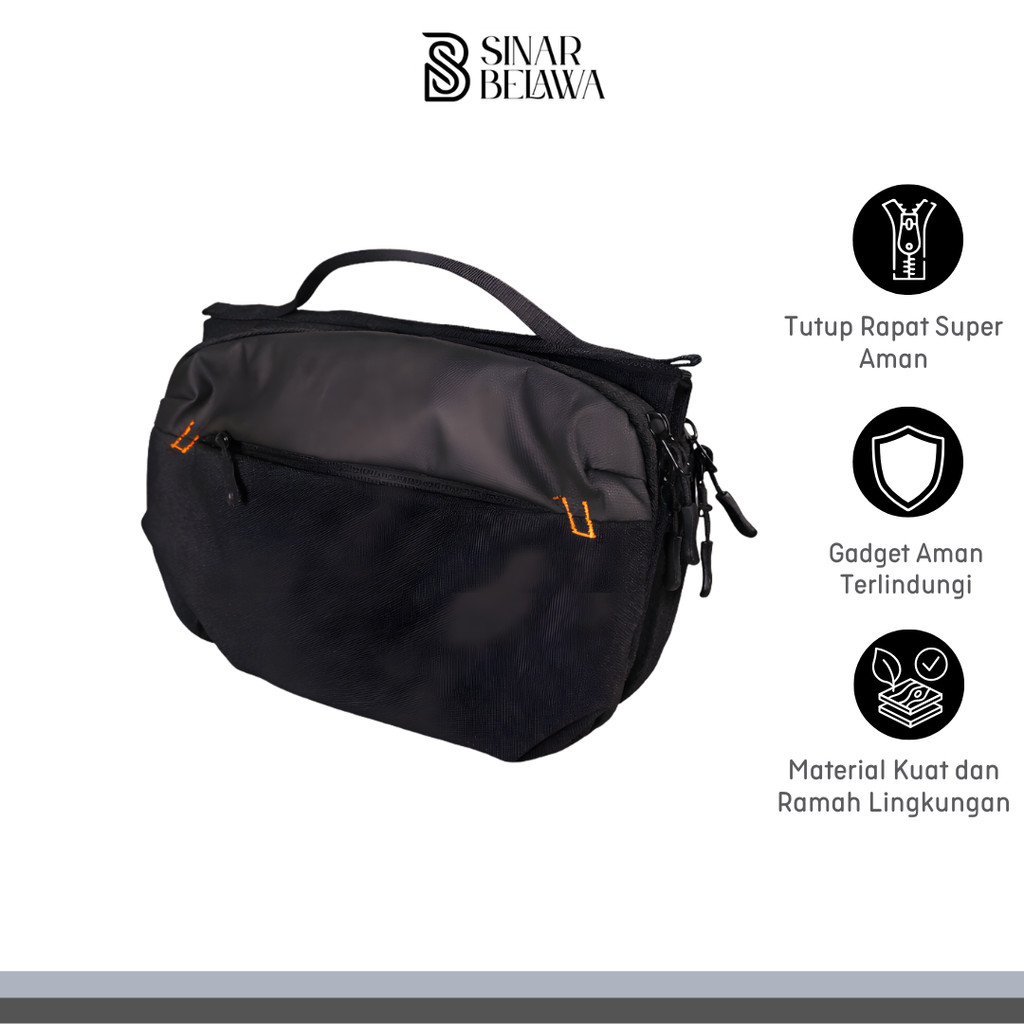 Tas Travel Organizer Gadget 4 Fold Water Repellent Storage Bag