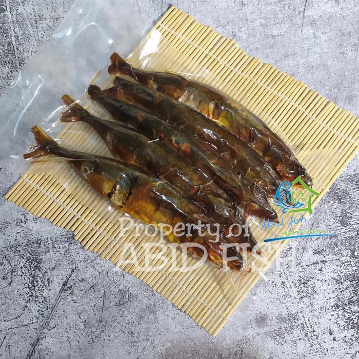 ikan layang asap ukuran sedang | layang asap | ikan asap | layang - isi 5