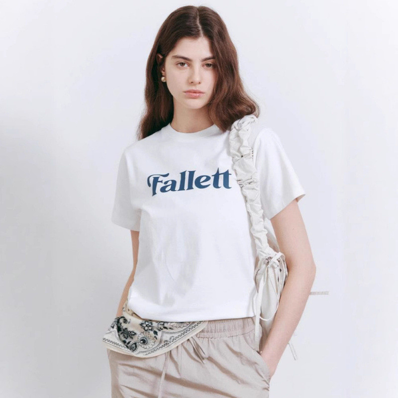 Kaos lengan pendek model kuliah merek desainer Korea Fallett untuk wanita