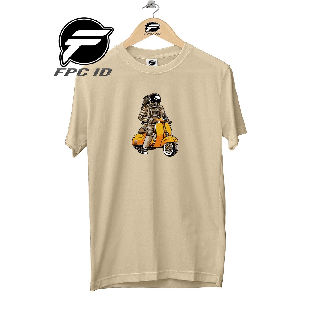 Kaos Distro Astronot Vespa Cotton Combed 30s Baju Distro Pria Atasan Wanita Jumbo