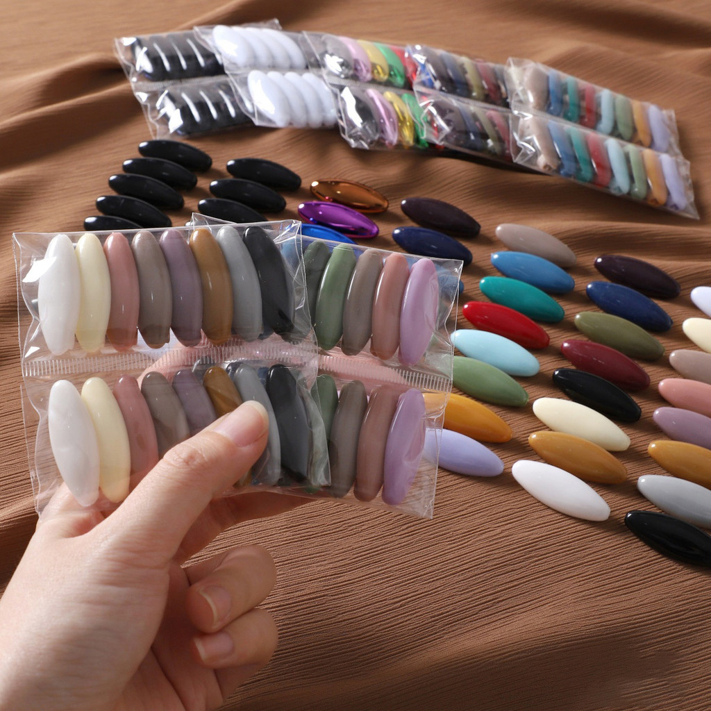 Set 8 Peniti Plastik Warna-Warni Untuk Baju & Kerudung Muslim