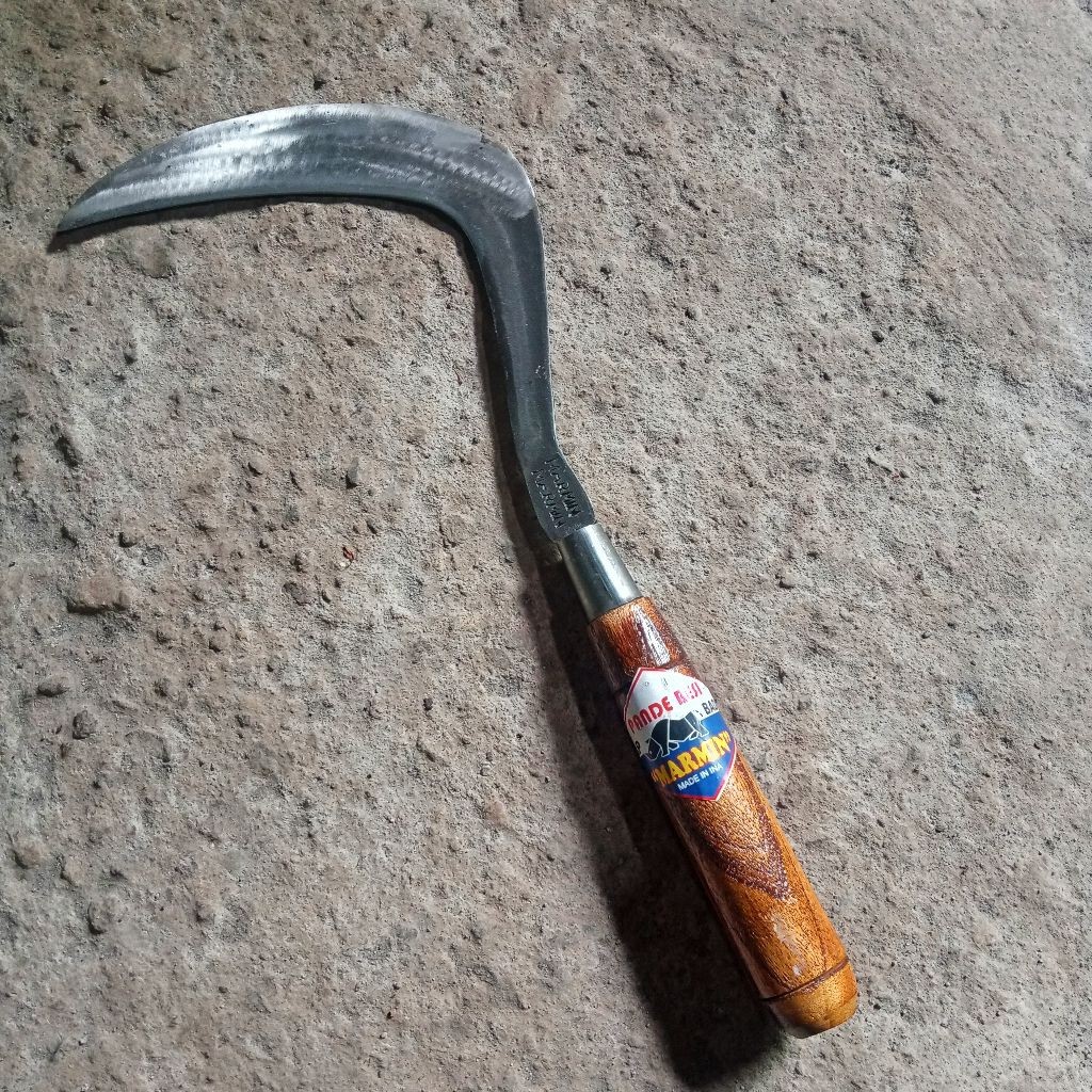 Arit-Pemangkas rumput baja per KUAT