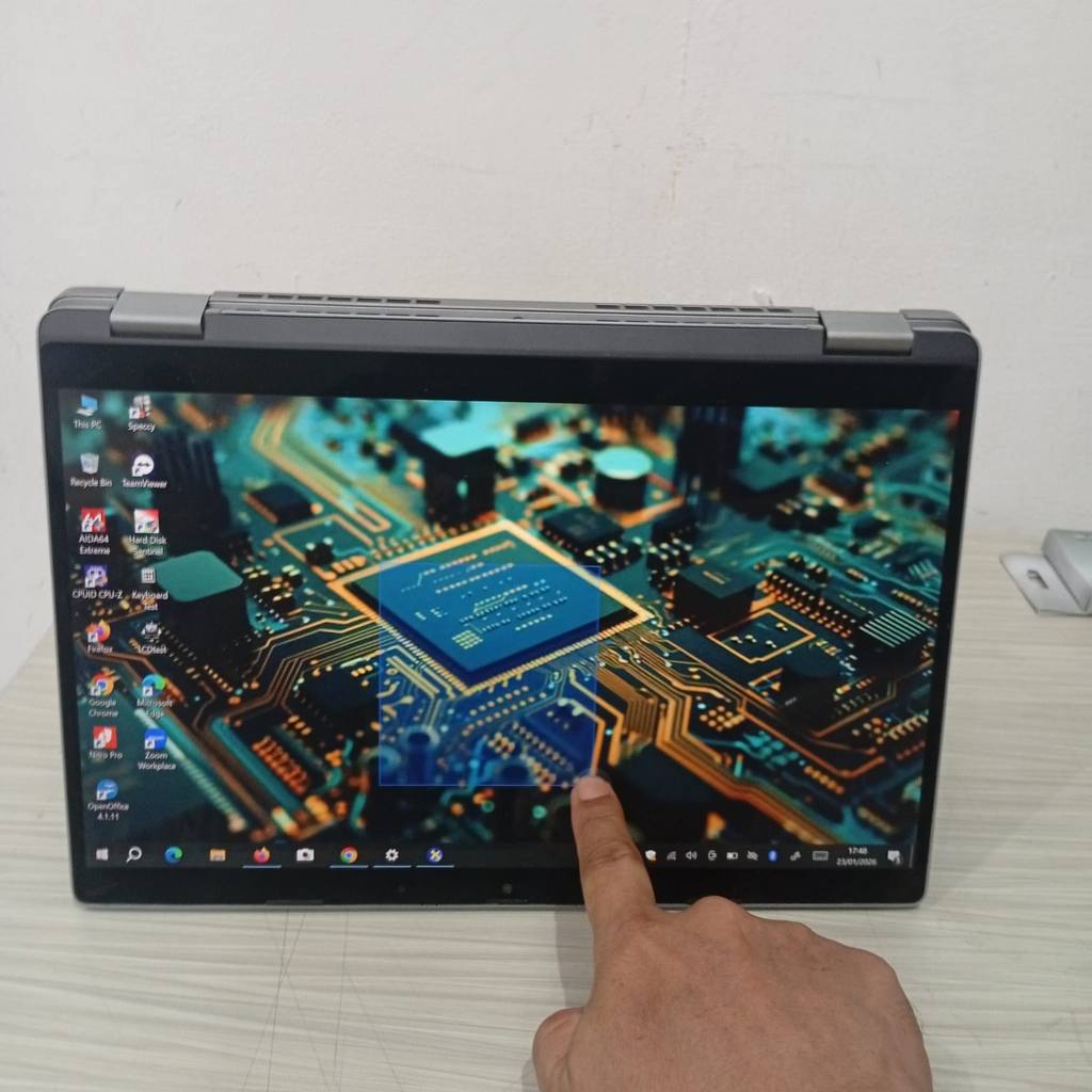 laptop  Dell 5320 flip 360 Touchscreen Ram 8Gb  core i5 gen11 ringan