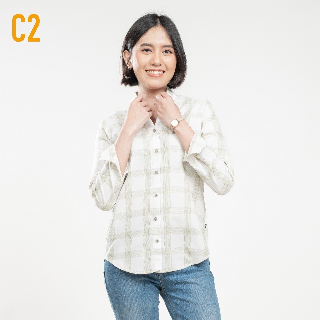 C2 Fergia Green Kemeja Casual Wanita