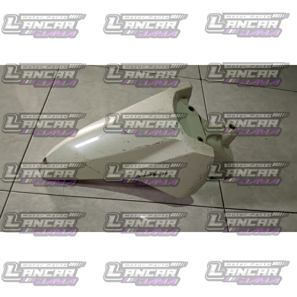 Slebor depan Vario 125 150 Led New