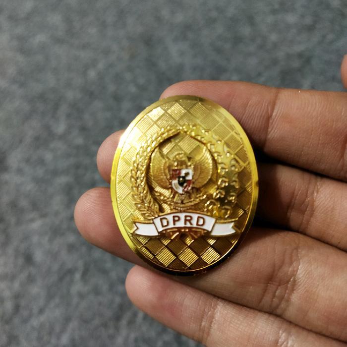 Pin Anggota DPRD Emblem DPRD -Magnet - DPRD Tumpuk