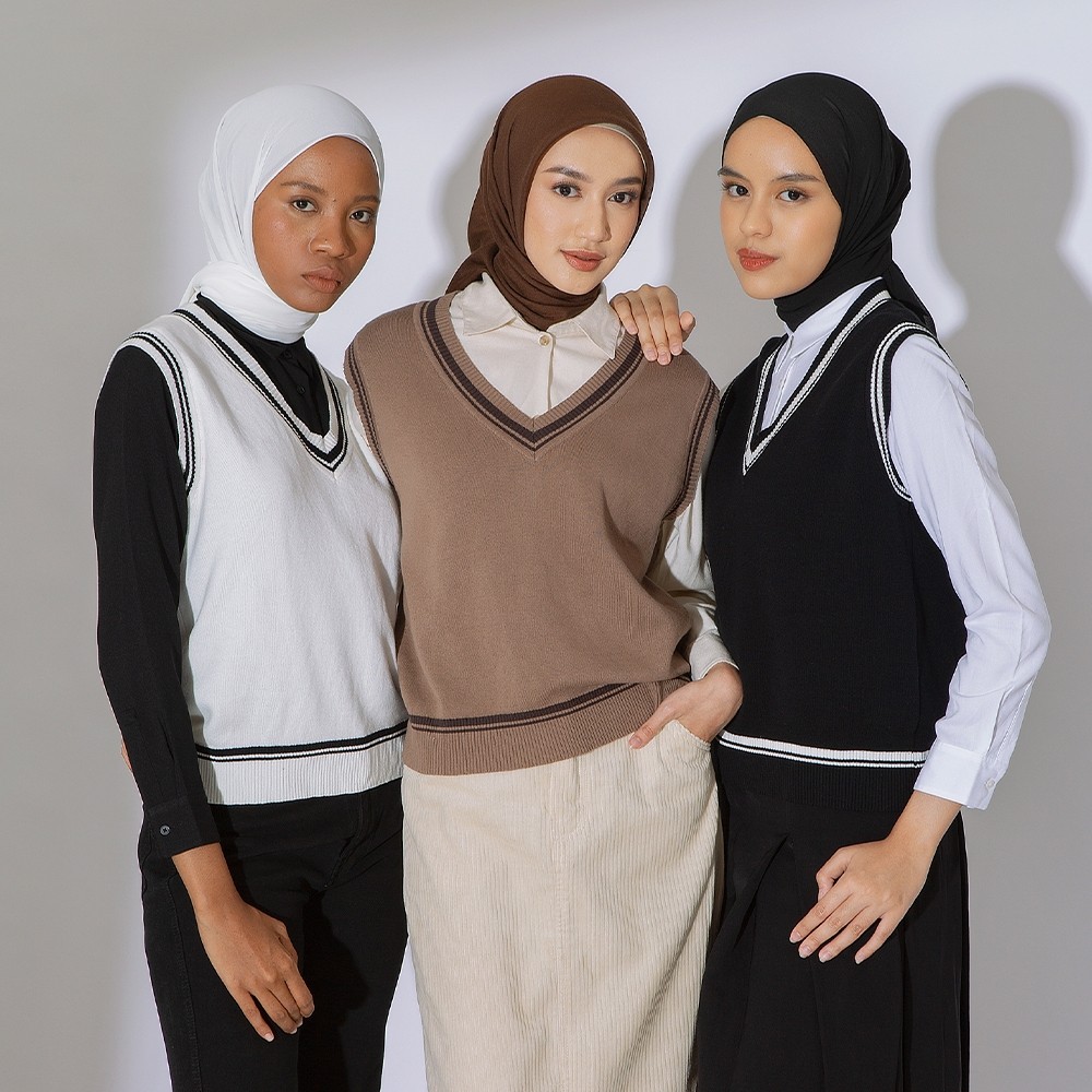 Lozy Hijab - Ayya Knit Vest (Rompi Knit Vest Xaviera)