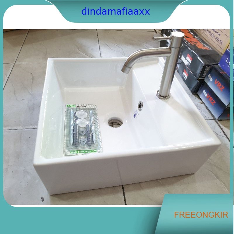 wastafel keramik kotak besar 2050 paket kran sus304