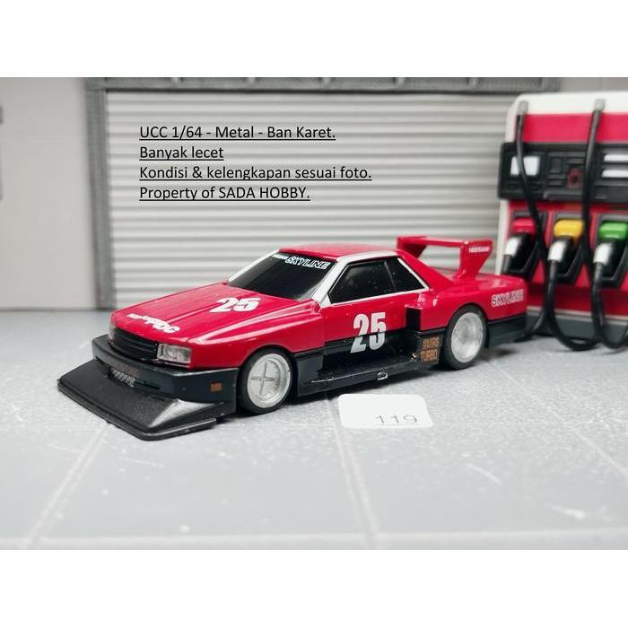 UCC Skala 1/64 Nissan Skyline RS Turbo Silhouette (DR30) Merah