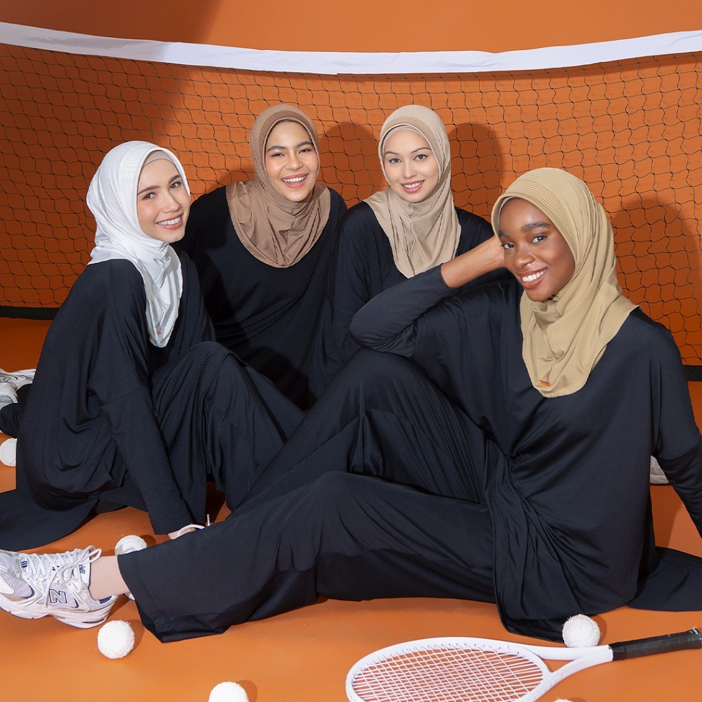 Lozy Hijab - Mano Instan Pad 149K Get 3 (Hijab Sport Jersey)