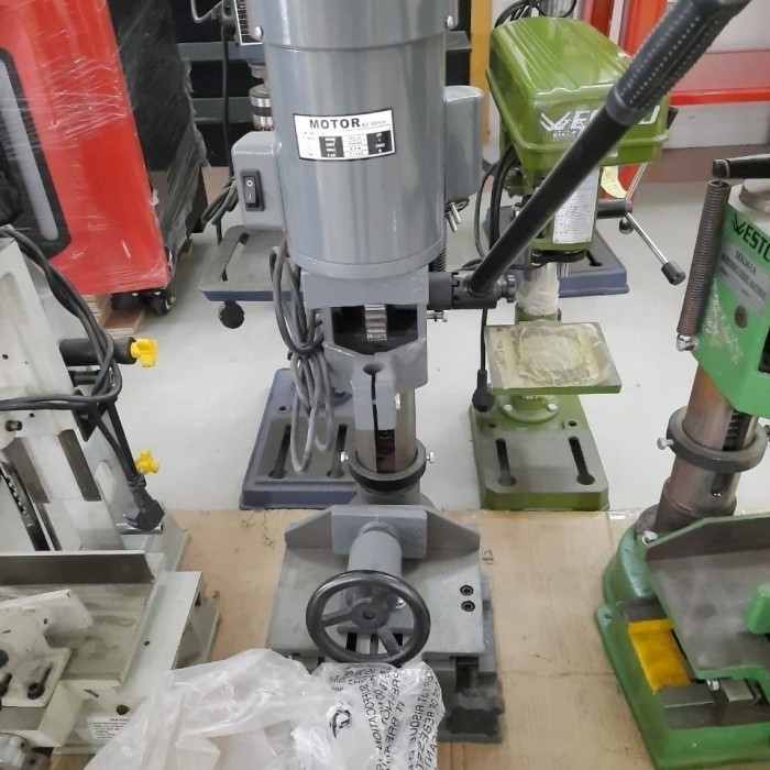 Mesin Bor Bobok Kayu Oscar MK 361 A / Mortising Chisel Westco