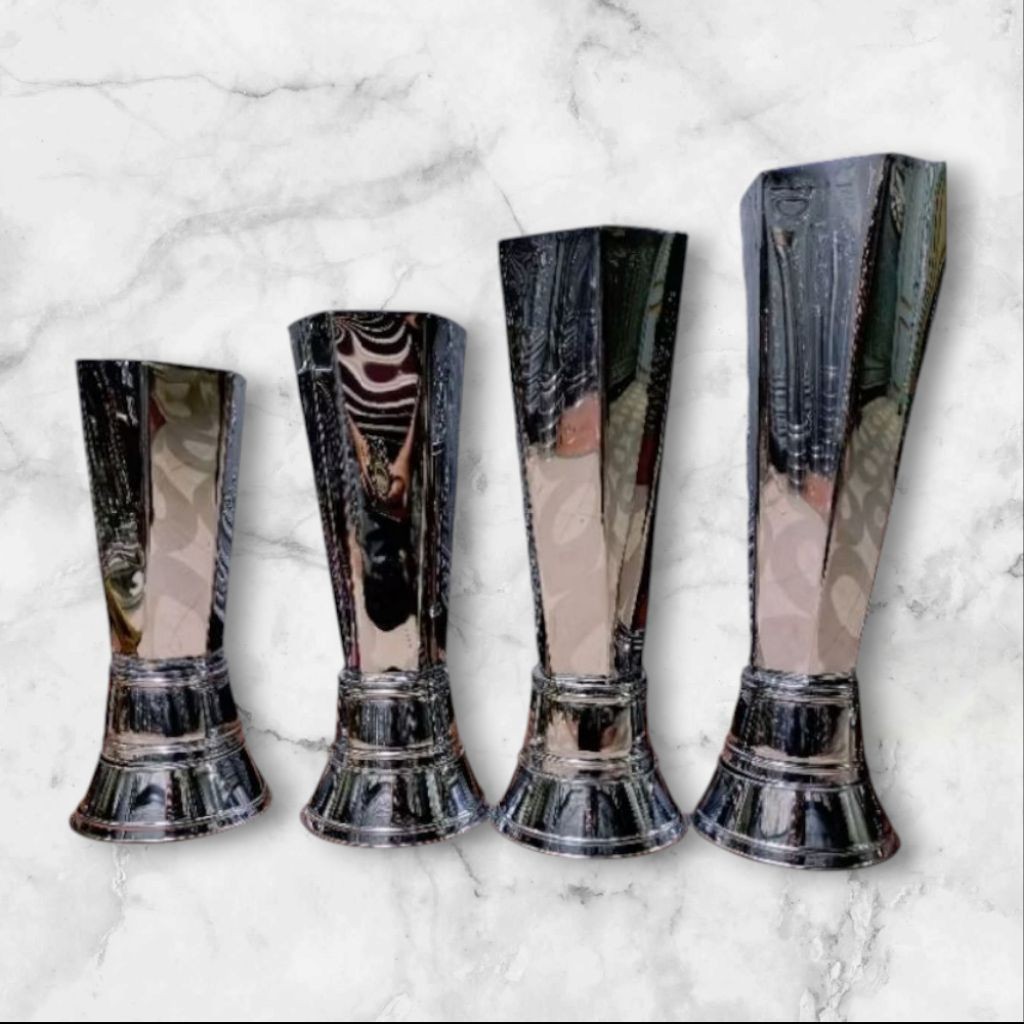 (cod) piala/tropy kejuaraan turnamen sepak bola/futsal/voli/basket piala bahan stainless bahan benin