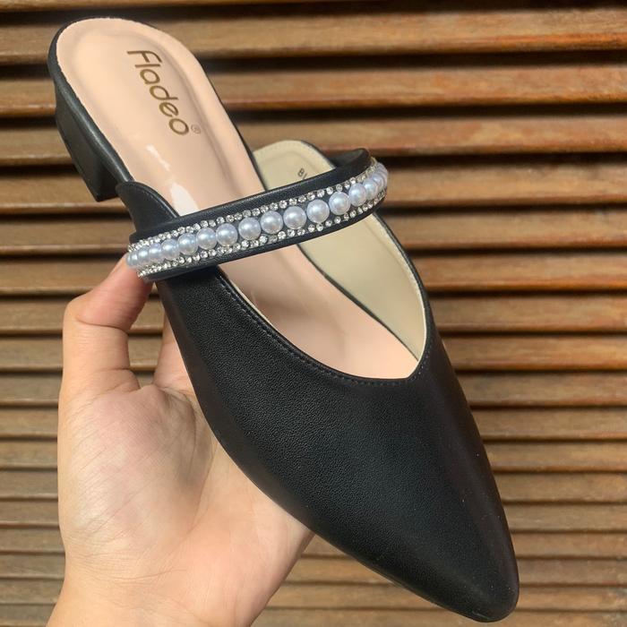 MUMPUNG PROMOSandal FLADEO Wanita Mules Heels 3 cm ( MUTIARA ) - Hitam, 37TERLARIS