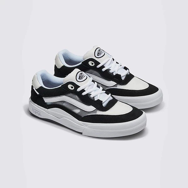Sepatu Sneakers VANS OLD SKOOL WAYVEE PRO SKATE BLACK TRUE WHITE 100% Original FREE PAPER BAG VANS &