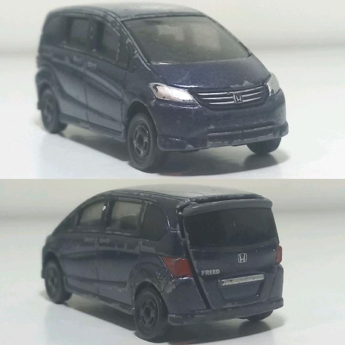 Diecast Tomica Honda Freed  Takara Tomy no 84