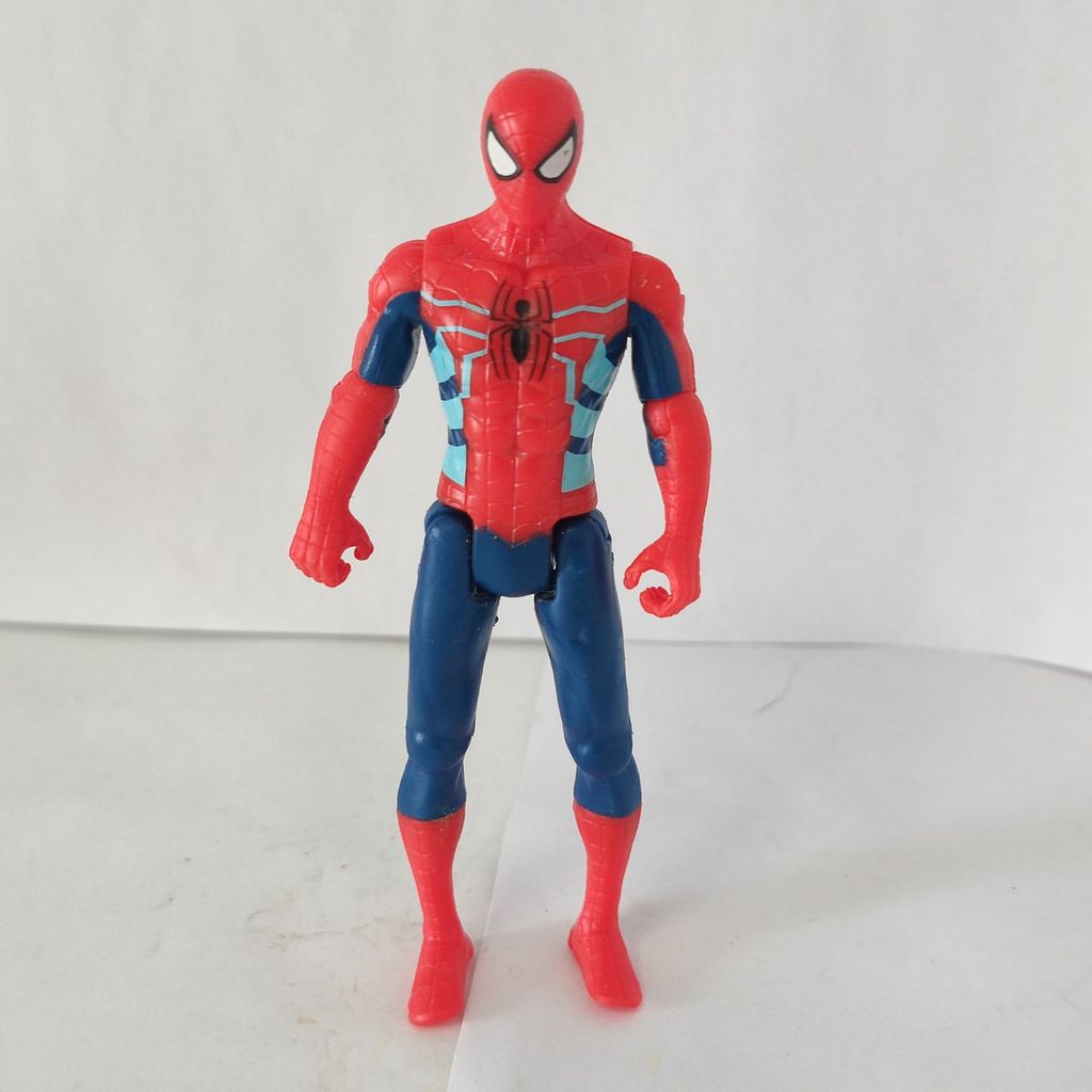 Lot of Random Marvel Ironman Thor Doc Ork Spiderman Falcon Hulk 3.75" Loose Action Figure