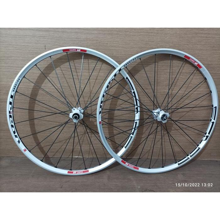 Wheelset Dt Swiss 26"  Tricon M1700