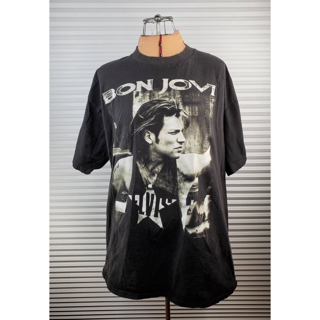 Kaus Bon Jovi World Tour XL 1993. Label Global Brocky. Fitur Bon Jovi Memakai Kaus Elvis. Grafis Bes
