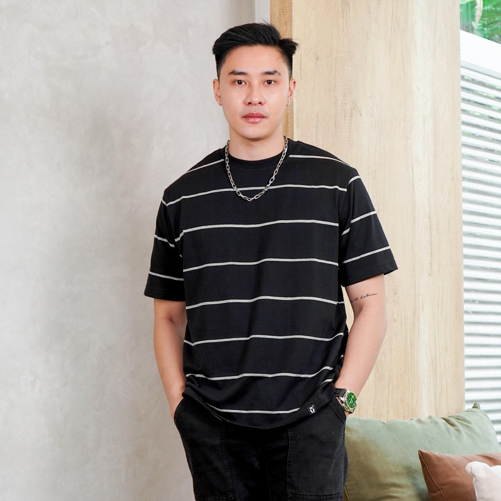 MATSUDA Ritto Warna Black Kaos Oversize Stripe Pria Anti Kusut Baju Garis Korean Style Adem