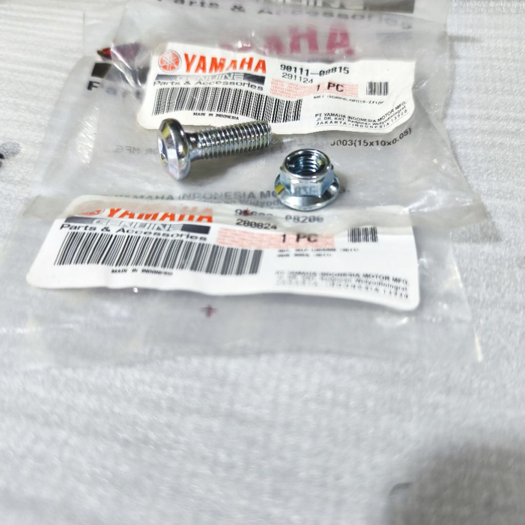 BAUT DAN MUR GEAR GIR BELAKANG WR155 WR 155 ORIGINAL 90111-08815 95602-08200