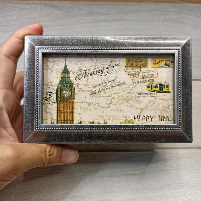 kotak musik frame vintage