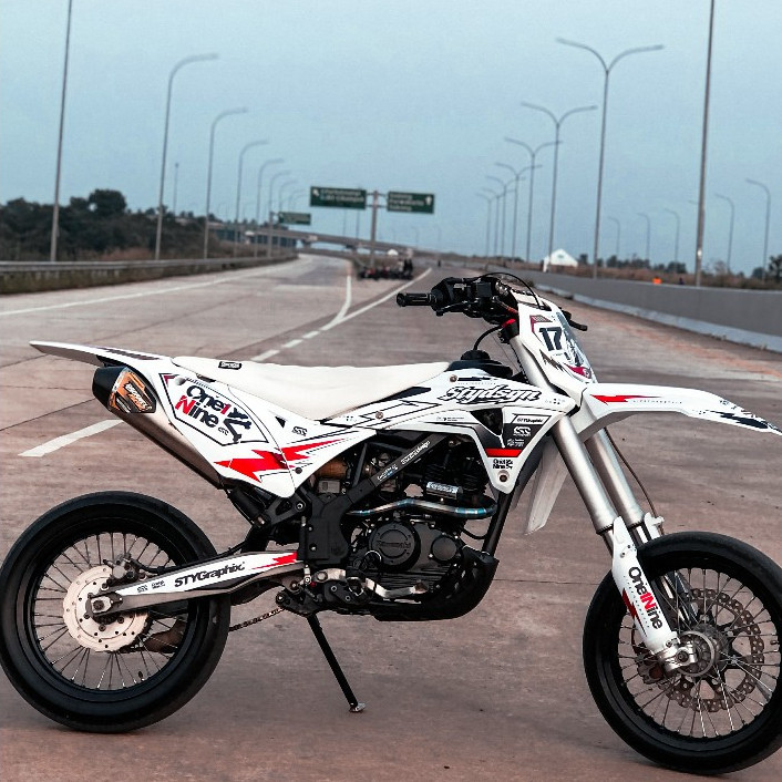 DECAL KLX DTRACKER PUTIH DESAIN BISA CUSTOM