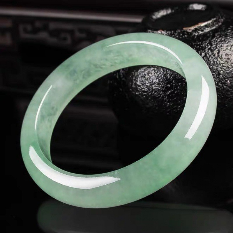 Gelang Giok Burma dari Tambang Lama Gelang Giok Es-Lilin Gelang Giok Hijau Muda Produk Baru Hadiah u