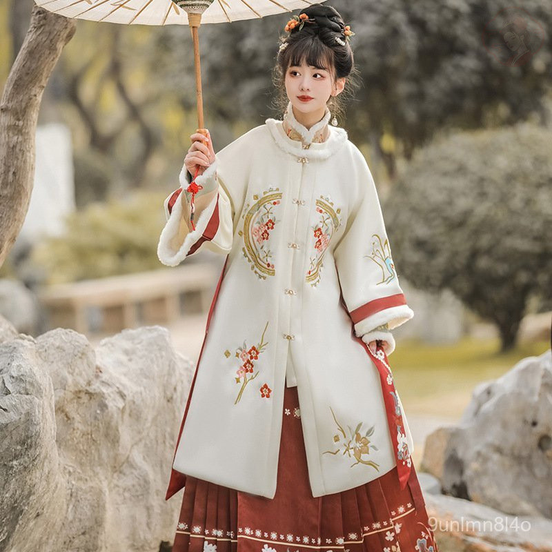 Baju Hanfu Cina Tradisional Chinese untuk Wanita Leher Bulat Kerah Tenun Berdiri Rok Kuda Depan