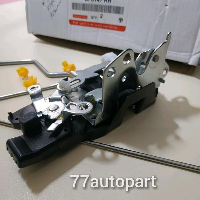 DoorLock Kancingan Pintu Depan Mobil Kijang Kapsul 1997 - 2004 - kanan ( supir)