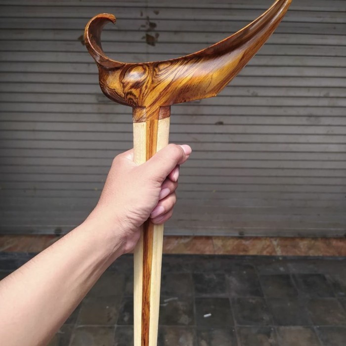 Warangka Keris Kayu Gaharu Garapan Alusan Plitur KF