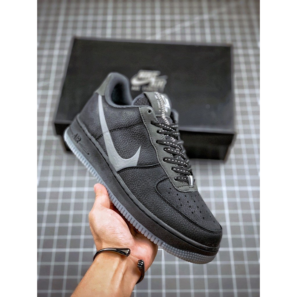 Air Force 1 07 LV8 Sepatu Sneakers Glow in the Dark Hitam Abu-abu Original Mold Bahan Premium Sol Pe
